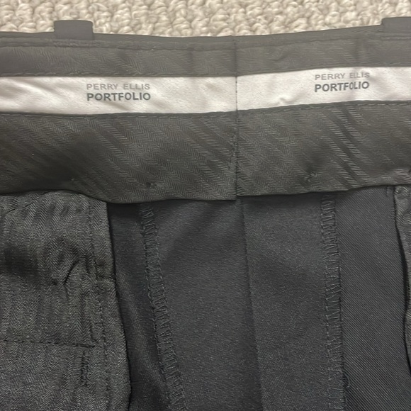 Men's Perry Ellis Portfolio Modern Fit Pants, Size 32 x 32 - Picture 4 of 8